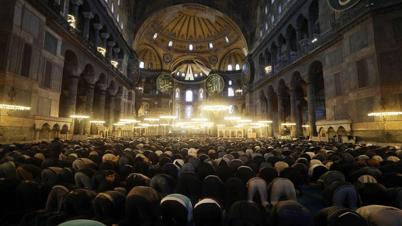 Bayram Namazı Saat Kaçta