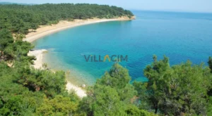 Saros Tatil Köyü Gelibolu – Nerede, Konaklama Fiyatları, Yorumlar ve Satılık Yazlık & Arsa Rehberi