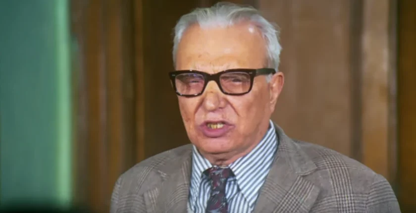 Sıtkı Akçatepe Kimdir? Hababam Sınıfı Paşa Nuri ve Yeşilçam’daki Mirası Sıtkı Akçatepe Kimdir? Hababam Sınıfı Paşa Nuri ve Yeşilçam’daki Mirası