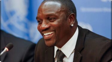 Akon Kimdir? Grammy Ödülleri, Albümleri ve Müzikal Başarı Hikayesi