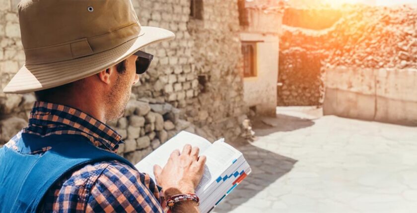 Turist Rehberi Nasıl Olunur? Tur Rehberi Maaşları ve İş İlanları Rehberi