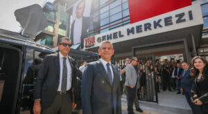 YENİ Parti’de İlk Kurultay: Yeni Logo ve İsim Gündemi