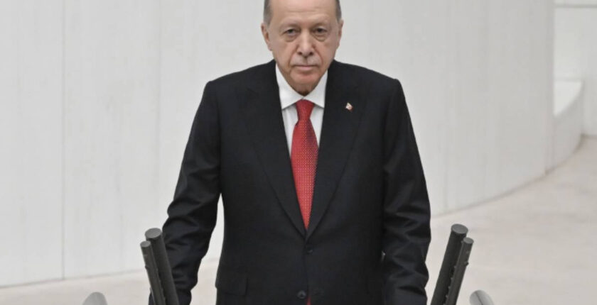 YENİ Parti, Erdoğan’ın Konuşması Öncesi Salonu Terk Etti YENİ Parti, Erdoğan’ın Konuşması Öncesi Salonu Terk Etti